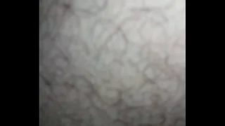 Partiendole el culo a mi mujer